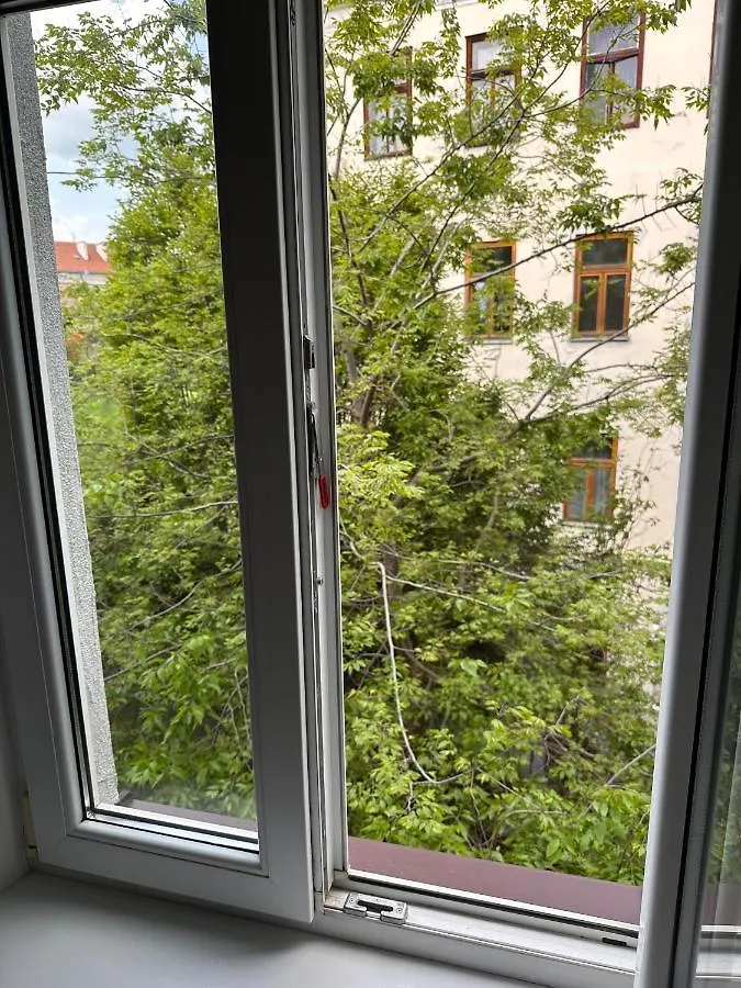 Cozy Apartment Elterleinplatz - Quiet & Close To Center